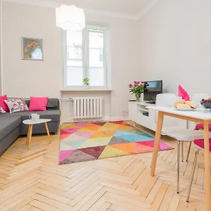 https://delightful-new-town-square-apartment.warsawhotelspoland.com