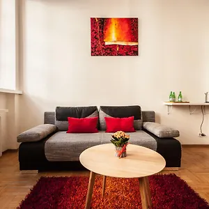 https://elegant-apartment-zamek-krolewski.warsawhotelspoland.com